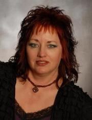 Wanda Barker, Owner/Cosmetologist
